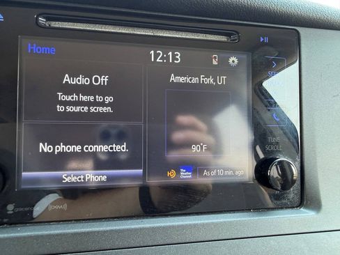 Used 2017 Toyota Sienna LE FWD image 41