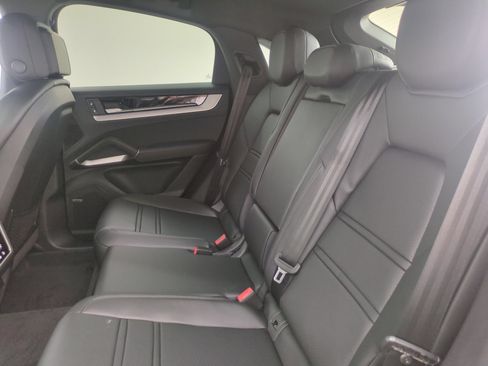 New 2026 Porsche Cayenne Coupe AWD/4WD image 16