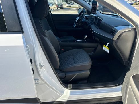 New 2026 Nissan Kicks SV image 13