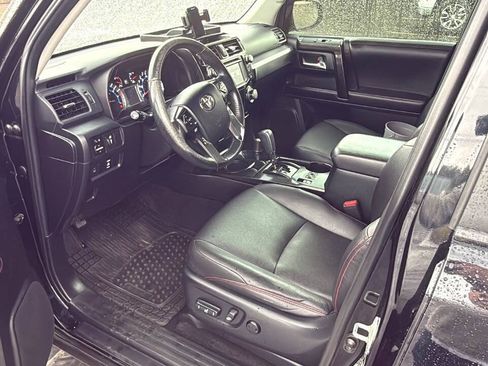 Used 2015 Toyota 4Runner Trail Premium AWD/4WD image 28