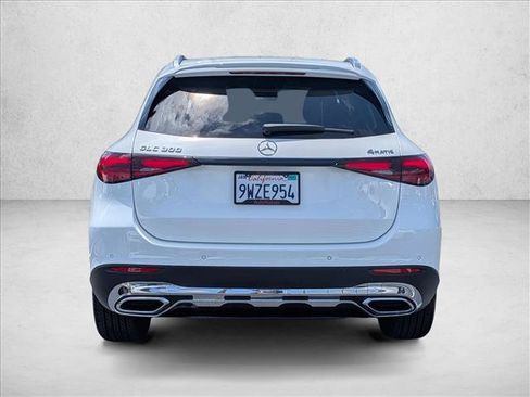 Used 2026 Mercedes-Benz GLC 300 4MATIC image 7