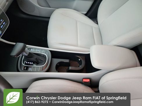 Used 2025 Hyundai Kona SEL AWD/4WD image 27