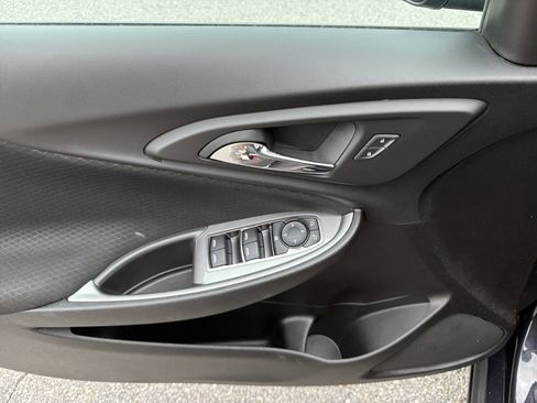 Used 2023 Chevrolet Malibu LT FWD image 20