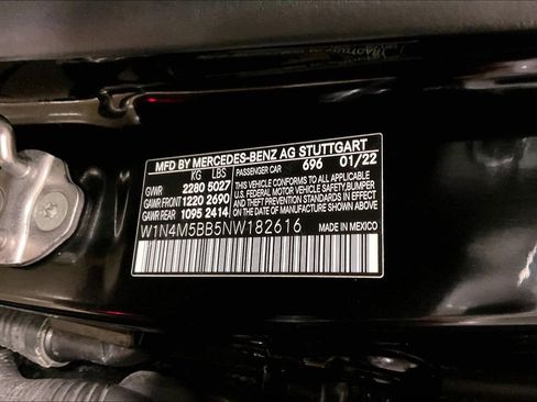 Used 2022 Mercedes-Benz GLB 35 AMG 4MATIC image 19