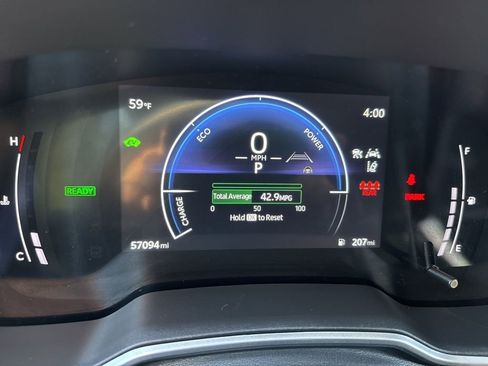 Used 2024 Toyota Corolla Cross XSE w/ Convenience Package image 18