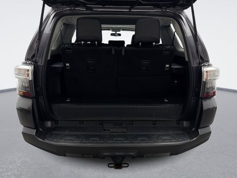 Used 2017 Toyota 4Runner SR5 Premium image 22