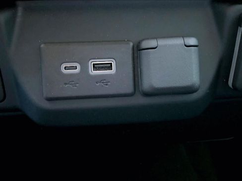 Used 2024 Chevrolet Silverado 1500 Custom image 27