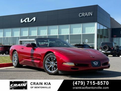 Used 2004 Chevrolet Corvette Convertible w/ Preferred Equipment Group RWD image 1