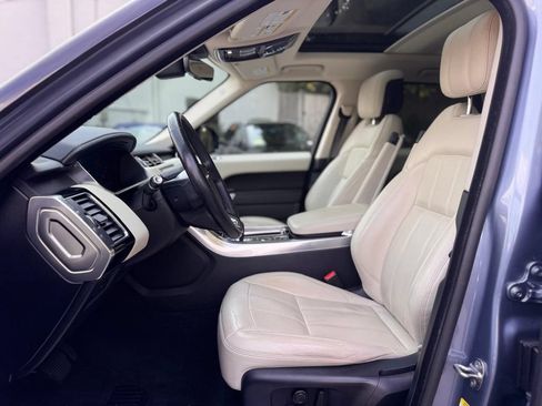 Used 2019 Land Rover Range Rover Sport HSE AWD/4WD image 19