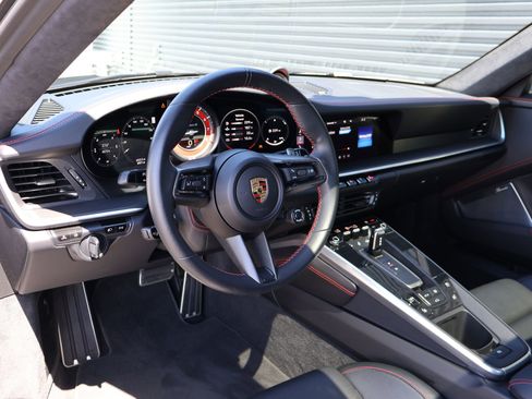 Certified 2021 Porsche 911 Turbo S AWD/4WD image 4