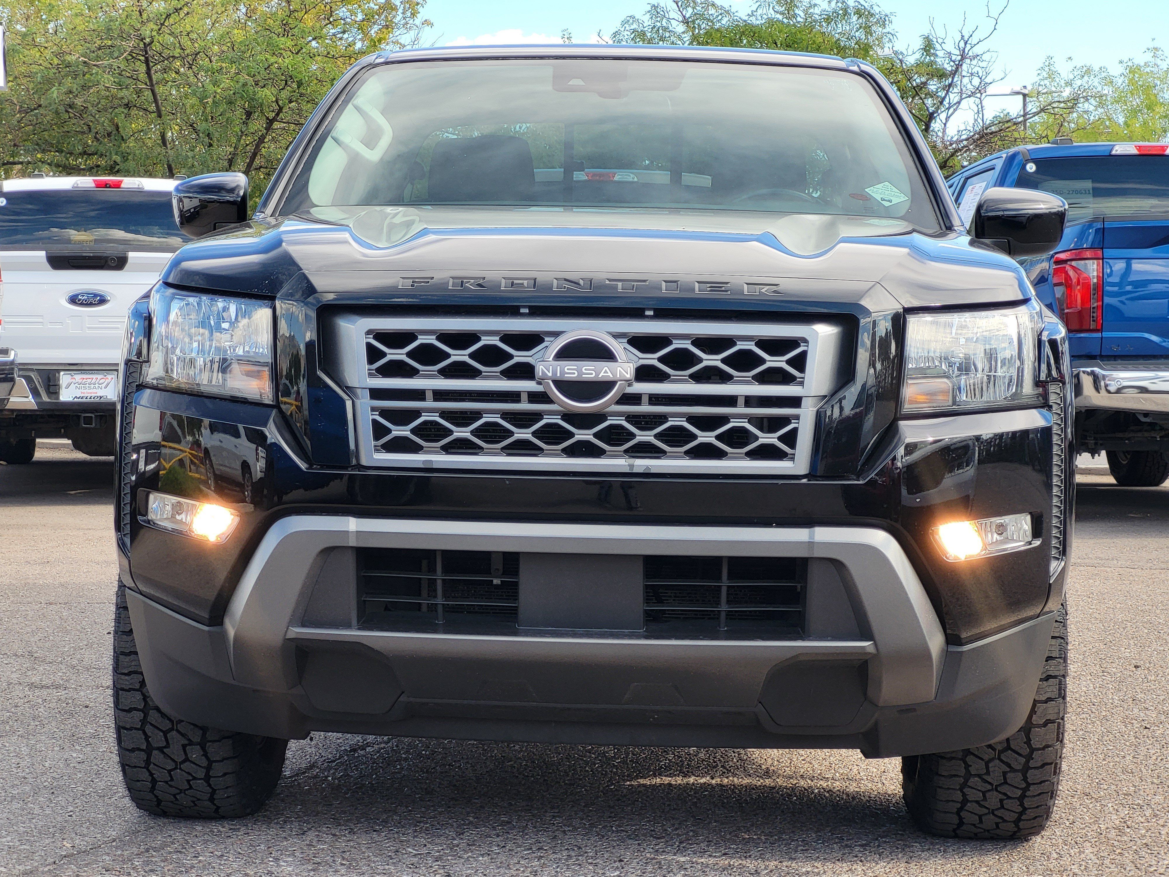 Certified 2022 Nissan Frontier SV RWD image 2