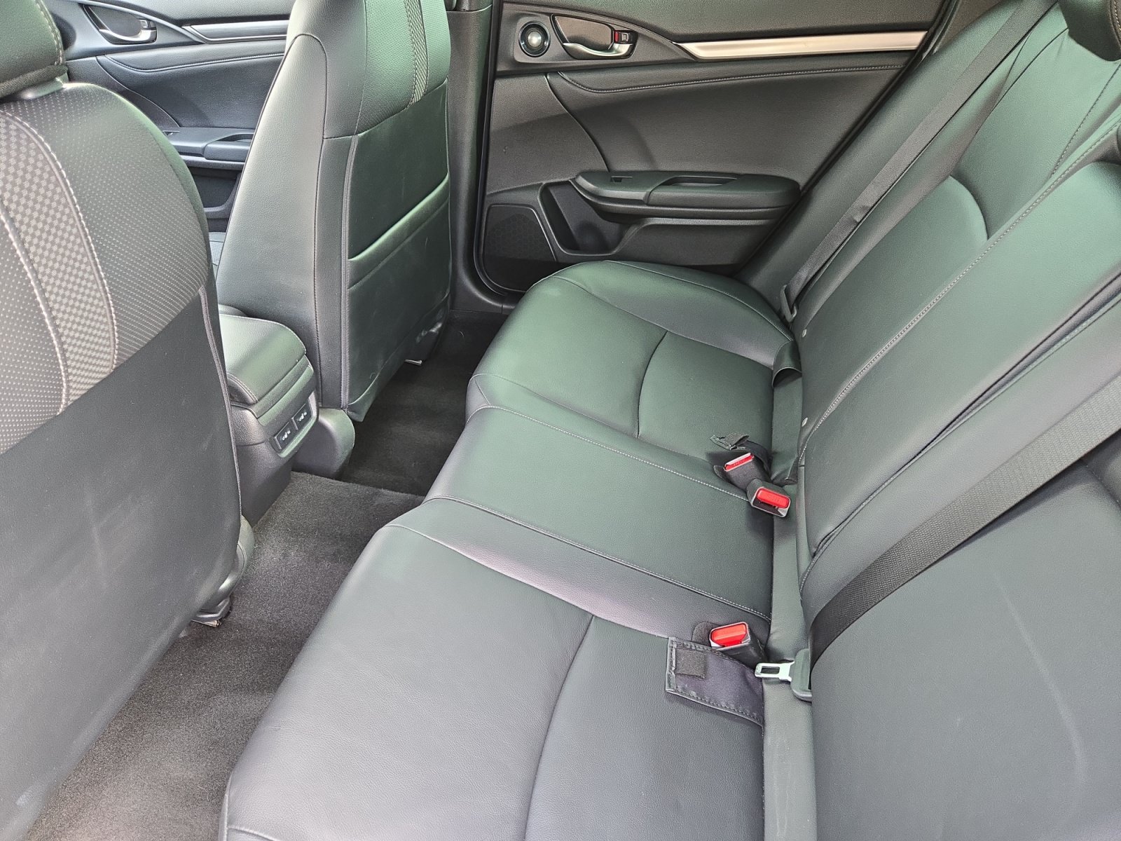 Used 2020 Honda Civic Sport Touring image 18