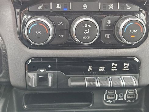 Used 2021 RAM 1500 Laramie AWD/4WD image 20
