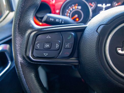 Used 2023 Jeep Gladiator Sport AWD/4WD image 21