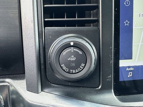 Used 2022 Ford F150 Lariat w/ Max Trailer Tow Package image 30