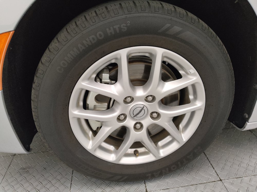 Used 2024 Chrysler Pacifica Touring-L FWD image 31