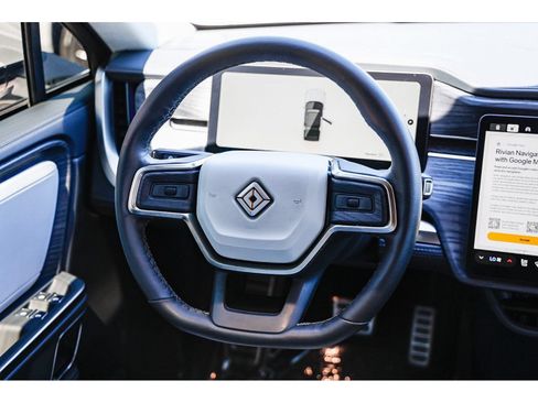 Used 2024 Rivian R1S Adventure AWD/4WD image 14