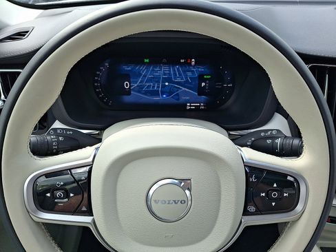 New 2026 Volvo XC60 T8 Ultra w/ Protection Package Premier AWD/4WD image 17