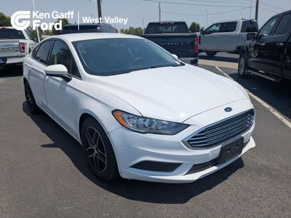 Used 2017 Ford Fusion SE w/ Fusion SE Technology Package