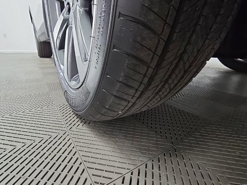 New 2025 Honda Pilot Touring image 51