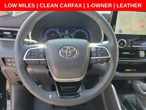 Used 2026 Toyota Highlander Limited AWD/4WD image 30