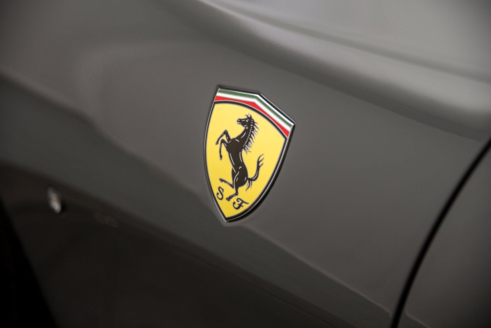 Used 2020 Ferrari 812 Superfast RWD image 35