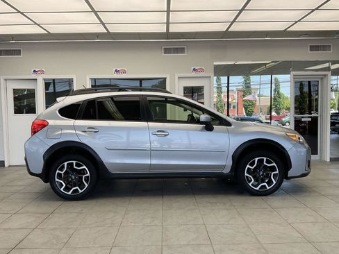 Used 2016 Subaru Crosstrek 2.0i Premium AWD/4WD image 4