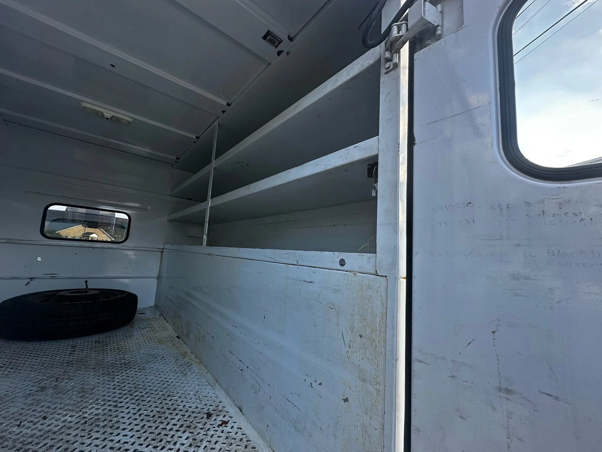 Used 2014 RAM 3500 Tradesman RWD image 5