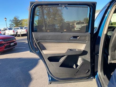 Used 2021 Volkswagen Atlas SEL R-Line image 27