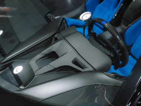 Used 2022 Ferrari SF90 Spider image 36