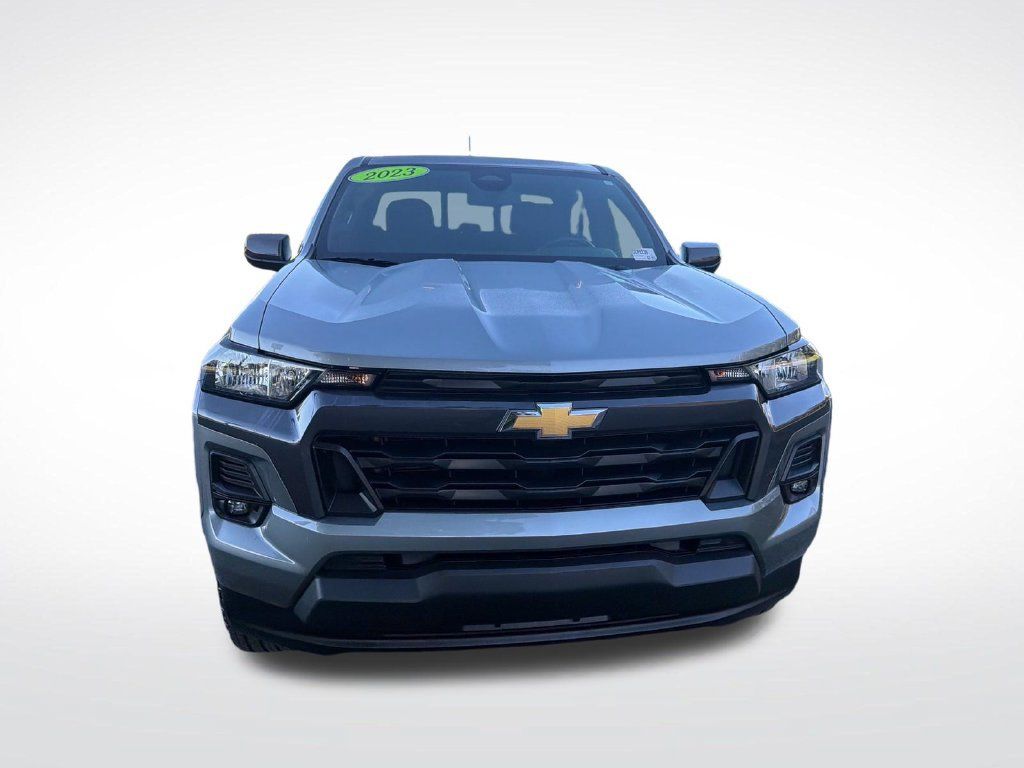 Used 2023 Chevrolet Colorado LT w/ LT Convenience Package RWD image 9