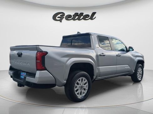 Used 2024 Toyota Tacoma SR5 RWD image 5