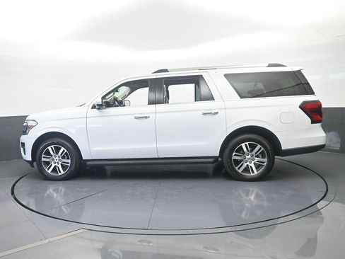 Used 2024 Ford Expedition Max Limited RWD image 3