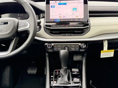 New 2026 Jeep Compass Limited w/ Sun, Sound & Navigation Group image 11