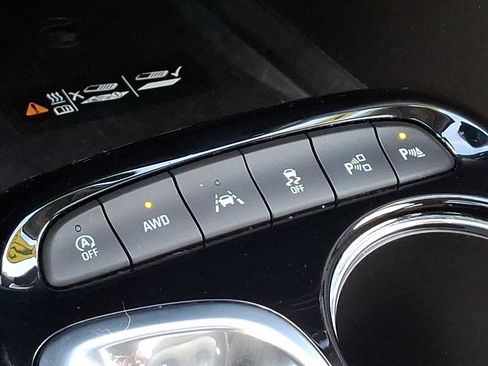 Used 2020 Buick Encore GX Essence w/ Experience Buick Package image 26