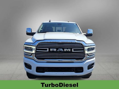 Used 2023 RAM 2500 Laramie AWD/4WD image 3