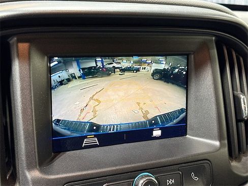 Used 2021 Chevrolet Colorado W/T w/ Custom Special Edition image 15