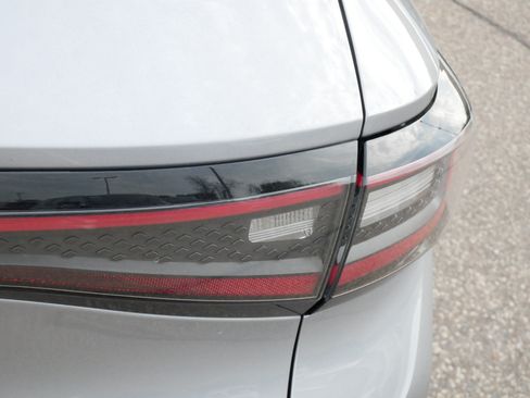 Certified 2023 Volkswagen ID.4 Pro S AWD/4WD image 17