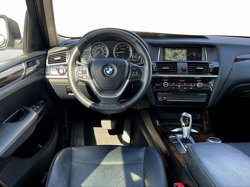 Used 2017 BMW X3 sDrive28i image 5