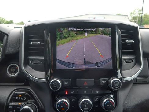 Used 2023 RAM 1500 Big Horn AWD/4WD image 32