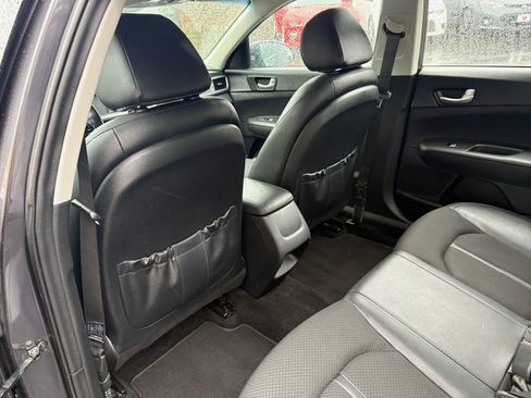 Used 2018 Kia Optima S w/ Panoramic Sunroof Package image 19