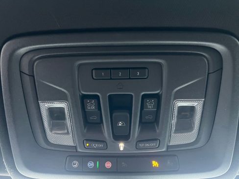 Used 2022 GMC Sierra 2500 AT4 image 33