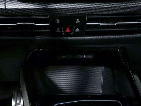 Used 2025 Volkswagen GTI Autobahn FWD image 16