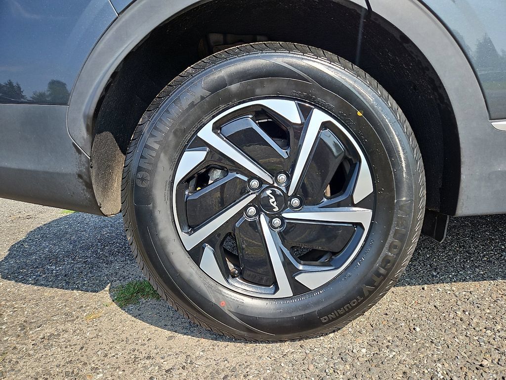 Certified 2023 Kia Sportage LX AWD/4WD image 9
