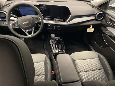 New 2026 Chevrolet Trax LT image 11