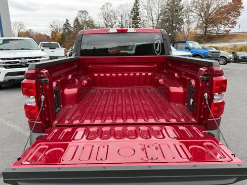 New 2025 Ford Maverick XLT w/ XLT Luxury Package image 7