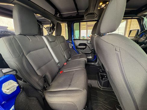 Used 2019 Jeep Wrangler Unlimited Sport AWD/4WD image 28