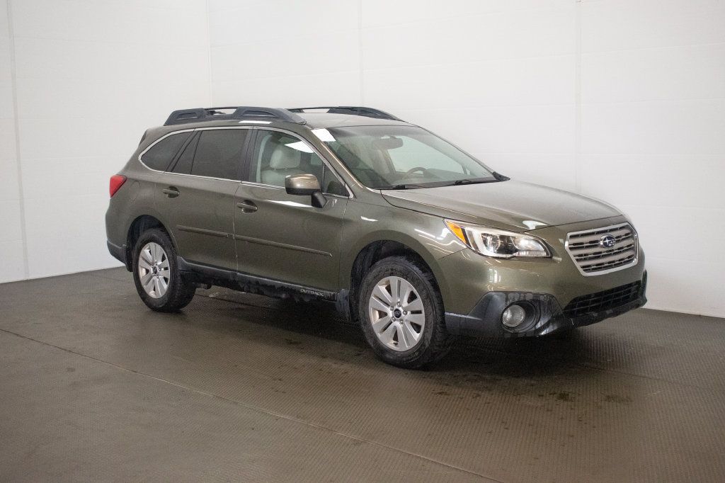 Used 2017 Subaru Outback 2.5i Premium AWD/4WD image 1