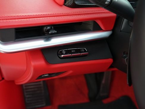 Used 2025 Chevrolet Corvette Z06 w/ Z07 Performance Package image 23