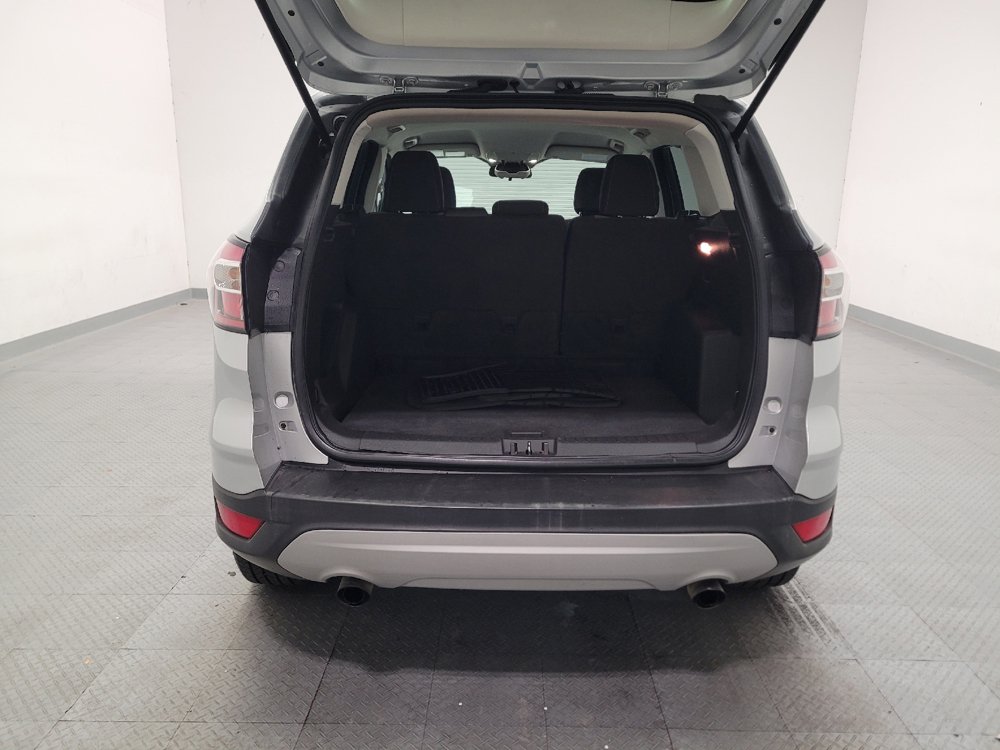 Used 2018 Ford Escape SE FWD image 29